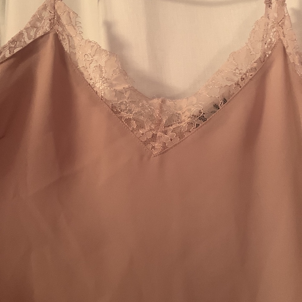 Dynamite lace tank - Picture 2 of 5